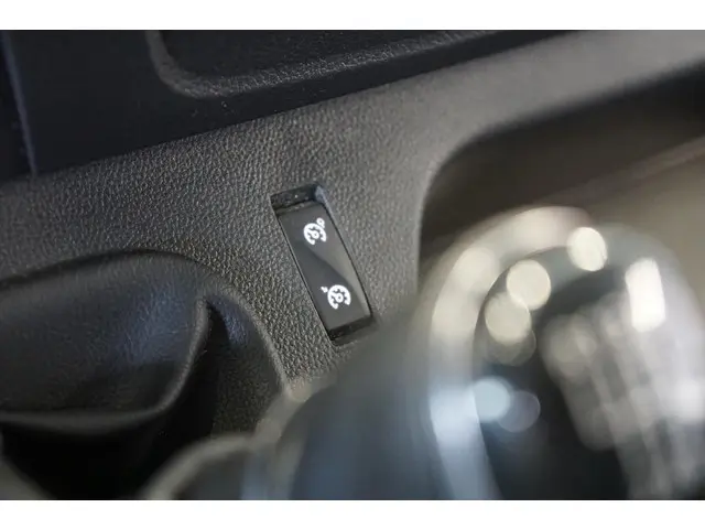 Opel Movano 2.3 TURBO 150 PK L2H2 2020 Diesel 23