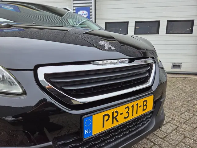 Peugeot 2008 1.2 PureTech Active 2015 Benzine 4