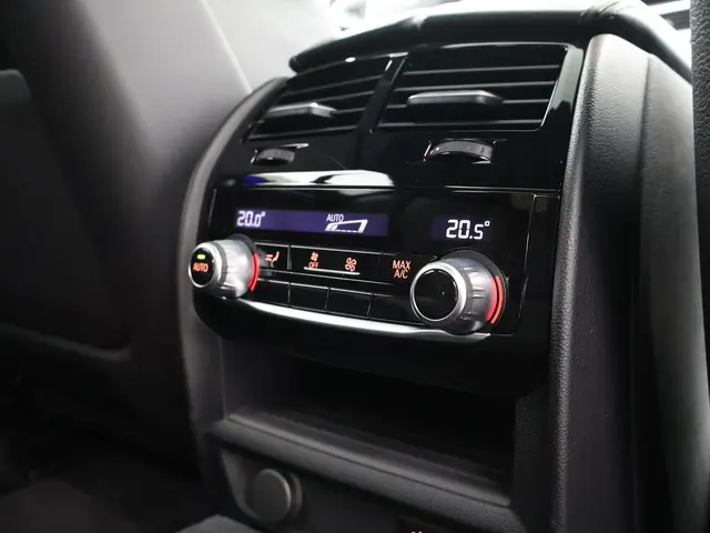 BMW 5 Serie 540i M-SPORT 2022 Benzine 13