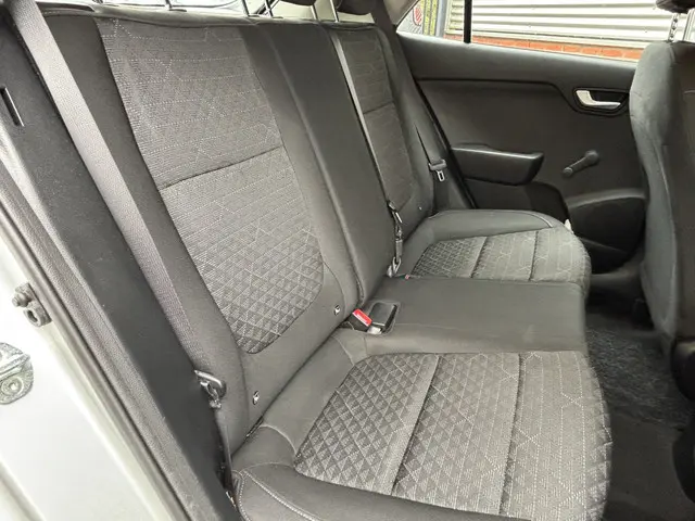 Kia Rio 1.0 TGDI ComfortPlusLine Navigator 2018 Benzine 8