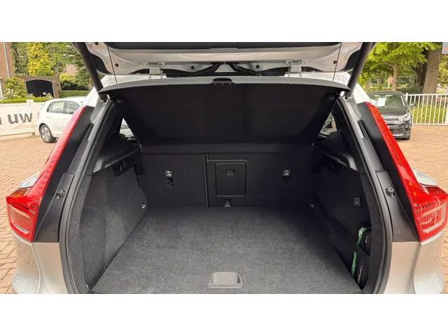 Volvo XC40 1.5 T3 2018 Benzine 10