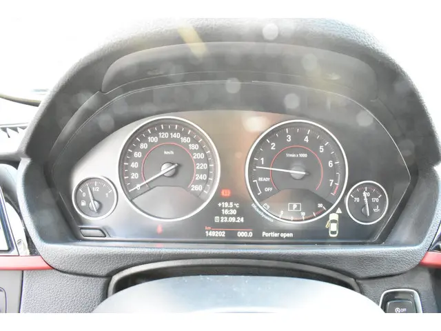 BMW 4 Serie Coupé 435i High Executive 2014 Benzine 22