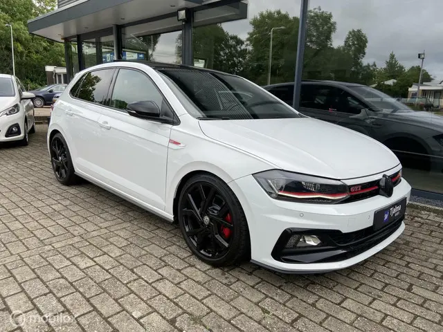 Volkswagen Polo 2.0 TSI GTI 2019 Benzine 8