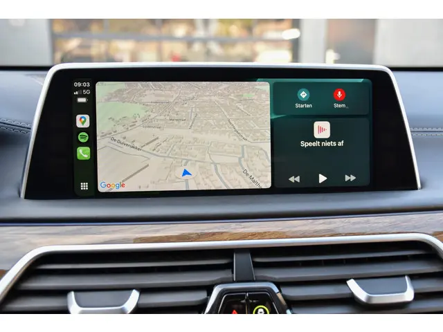 BMW 7 Serie 740Li High Executive 2015 Benzine 50