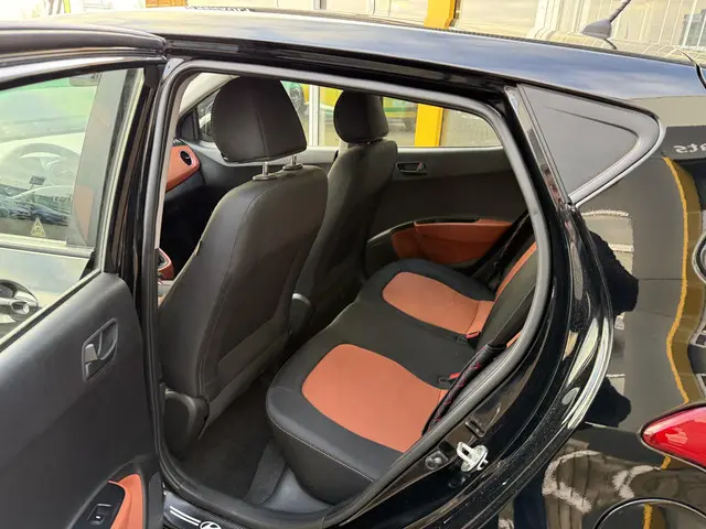 Hyundai i10 1.0i i-Motion Comfort 2016 Benzine 5