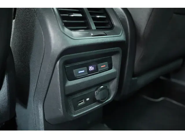 Volkswagen Tiguan 1.5 TSI Life Business 2020 Benzine 29