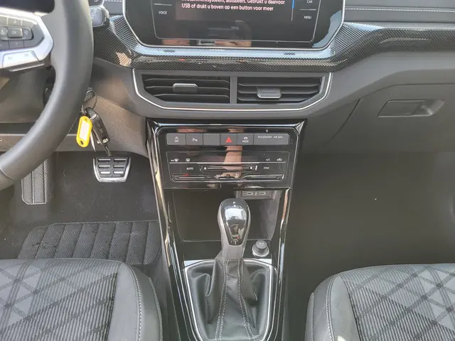 Volkswagen T-Cross 1.0 TSI Life Edition 2024 Benzine 15