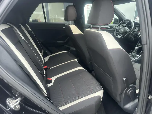 Volkswagen T-Roc 2.0 TSI 4Motion / R Line 2018 Benzine 17