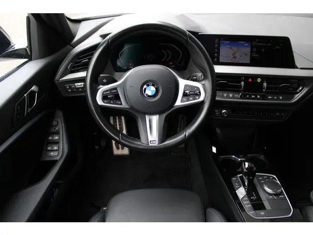 BMW 1 Serie 118i M Sport Automaat 2023 Benzine 13