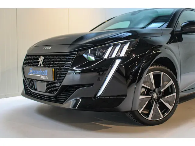 Peugeot e-208 EV GT Pack 50 kWh | PANO | 2022 Elektrisch 17