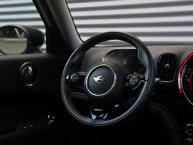 MINI Countryman Cooper S E ALL4 2021 Hybride Benzine 13