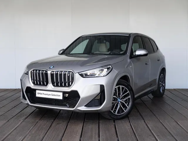 BMW iX1 xDrive30 2023 Elektrisch 43