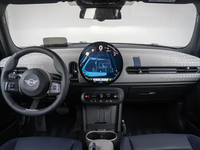 MINI 5-Deurs Cooper C 2024 Benzine 9