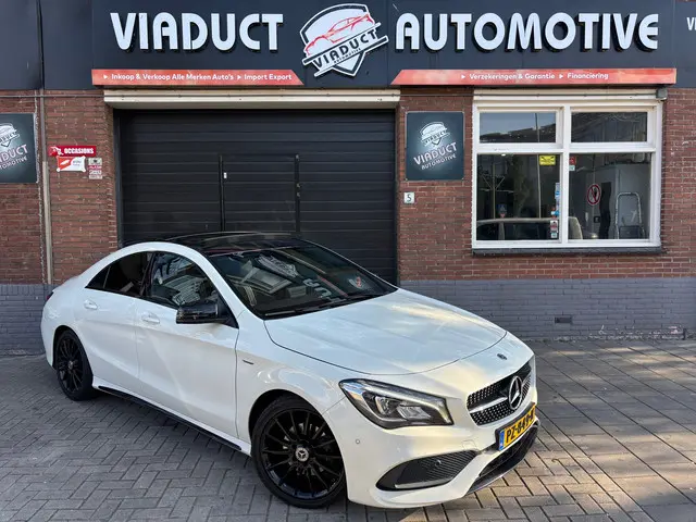 Mercedes-Benz CLA 180 AMG EDITION PANO NAP 2017 Benzine