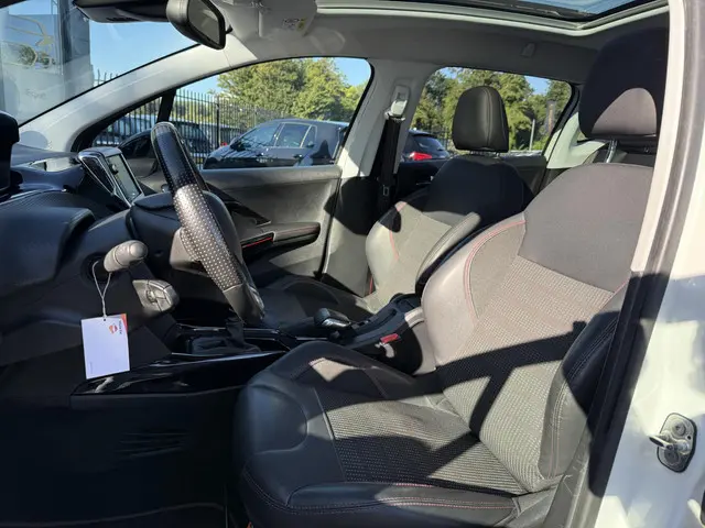 Peugeot 2008 1.2 PureTech GT-line 2016 Benzine 6