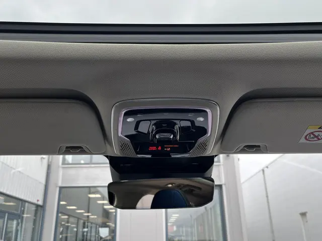 Lynk & Co 01 1.5 2023 Hybride Benzine 74