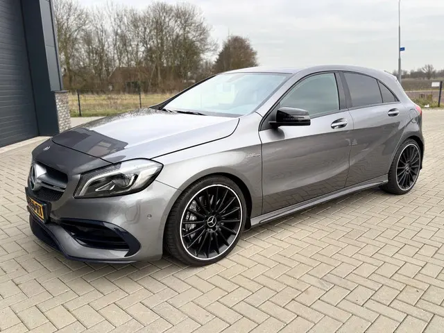 Mercedes-Benz A-Klasse AMG 45 4MATIC 2016 Benzine 24