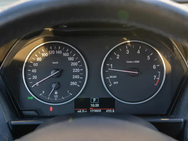 BMW 1 Serie 116i High Executive 2013 Benzine 19