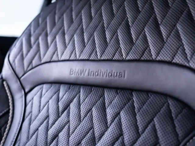 BMW 7 Serie Sedan 745e 2020 Hybride Benzine 37