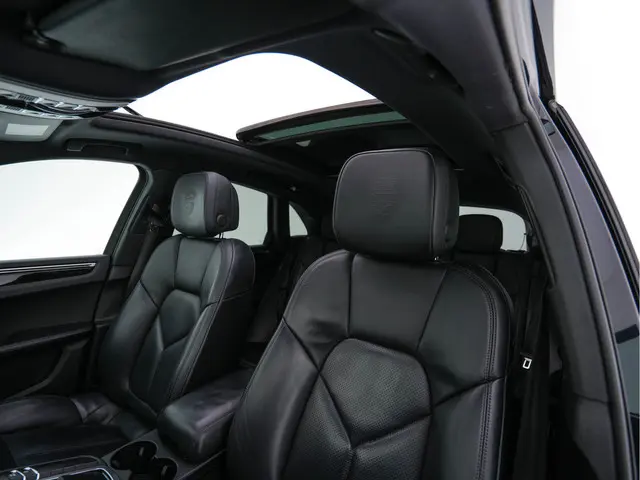 Porsche Macan 3.0 S 2014 Benzine 24