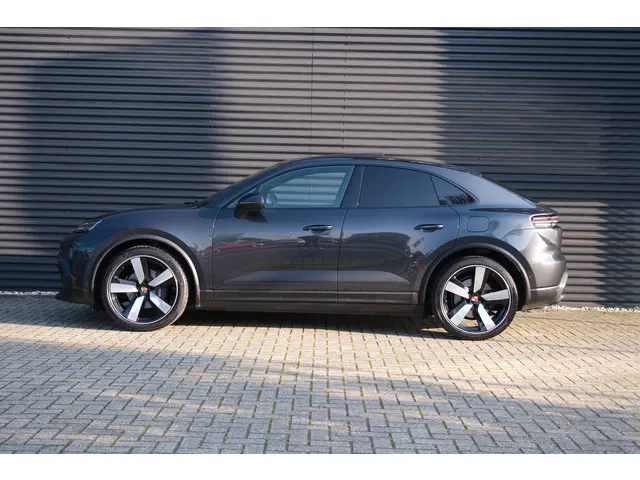 Porsche Macan 100 kWh 2025 Elektrisch 10