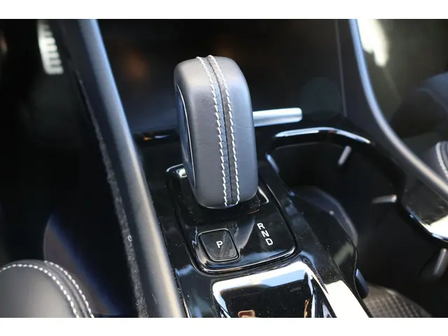 Volvo XC40 1.5 T3 R-Design 2020 Benzine 29