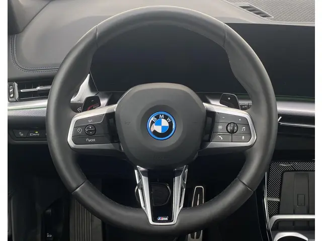 BMW X1 xDrive25e 2024 Hybride Benzine 4