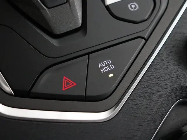 Lynk & Co 01 1.5 2023 Hybride Benzine 25