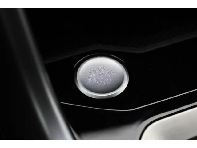 Volkswagen T-Roc 1.5TSI/150PK Life DSG 2025 Benzine 21