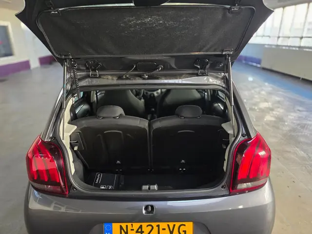 Peugeot 108 1.0 e-VTi Active 2022 Benzine 7