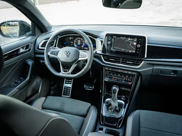 Volkswagen T-Roc 1.5 R-Line 2025 Benzine 39