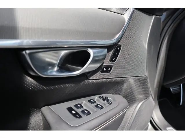 Volvo V90 2.0 T8 AWD R-Design 2019 Hybride Benzine 20