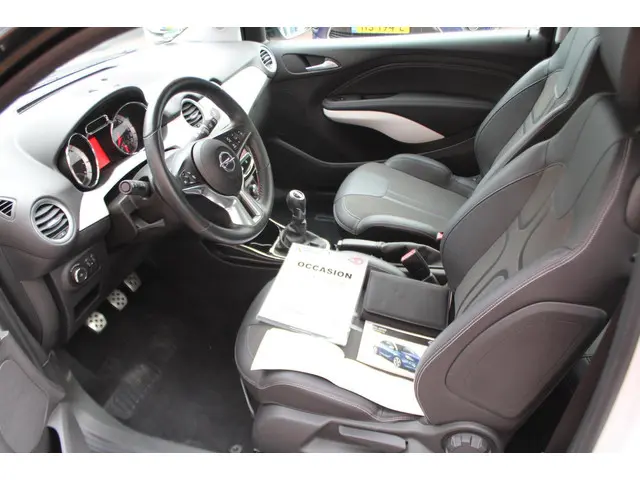 Opel ADAM 1.0 Turbo Slam 2015 Benzine 25
