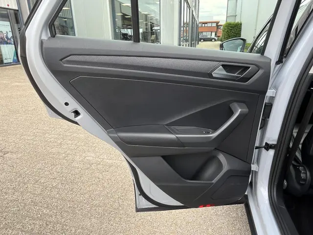 Volkswagen T-Roc 1.5 TSI Style 2019 Benzine 25