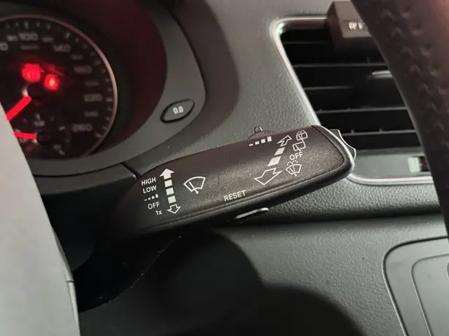 Audi Q3 1.4 TFSI CoD 2015 Benzine 30