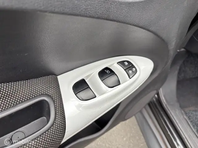 Nissan Juke 1.6 Connect Edition 2015 Benzine 20
