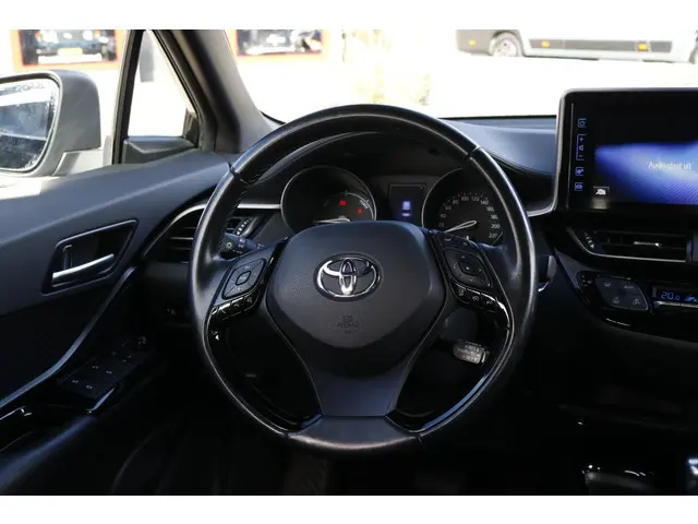 Toyota C-HR 1.8 Hybrid Dynamic 2019 Hybride Benzine 22
