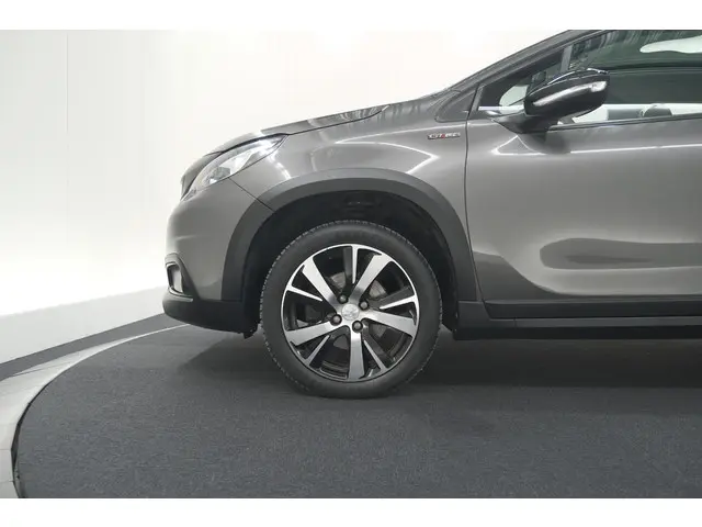 Peugeot 2008 PureTech 130 GT-Line 2019 Benzine 16