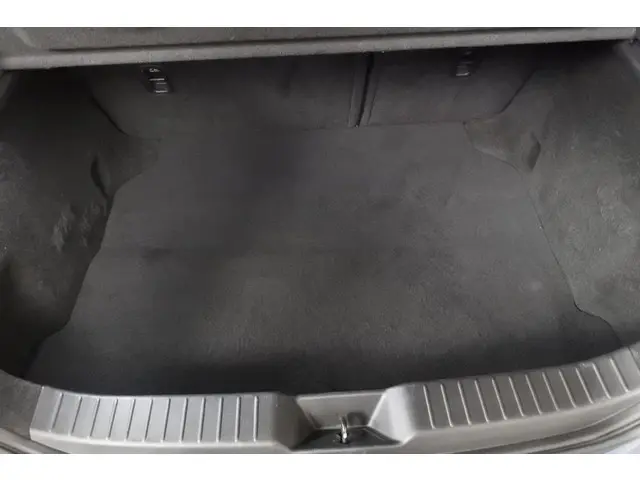 Mazda 3 2.0 X 186pk Luxury 2021 Benzine 33