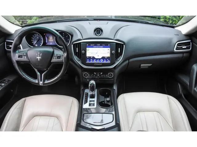 Maserati Ghibli 3.0 V6 D 2015 Diesel 8