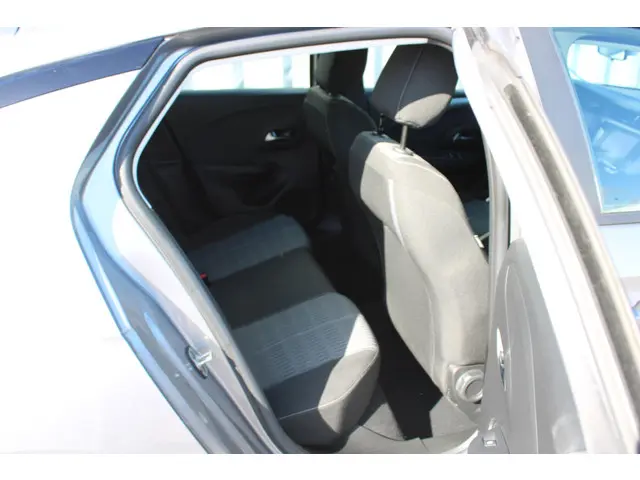 Opel Corsa 1.2 Edition 2021 Benzine 17
