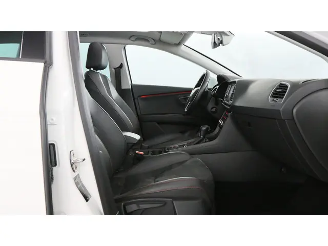 SEAT Leon ST 1.4 EcoTSI 150pk FR DSG 2017 Benzine 17