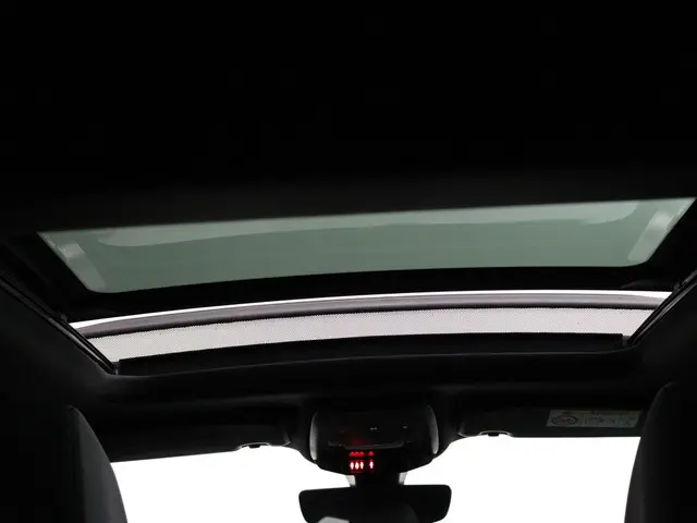 Peugeot e-2008 EV GT 50 kWh 2020 Elektrisch 9