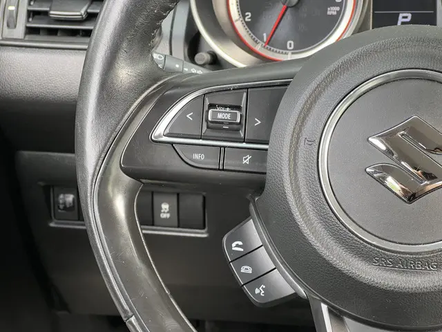 Suzuki Swift 1.2 Select 2018 Benzine 22