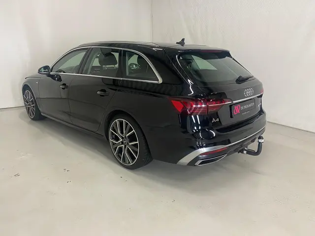 Audi A4 Avant 40 TFSI S edition 2023 Hybride Benzine 3