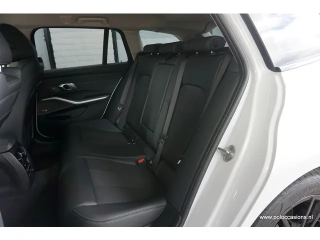 BMW 3 Serie Touring 320i 2020 Benzine 7