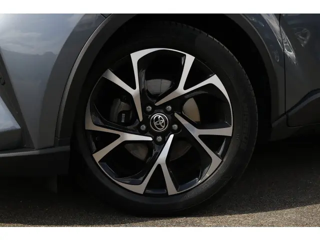 Toyota C-HR 1.8 Hybrid Style 2021 Hybride Benzine 3