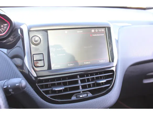 Peugeot 2008 1.2 PureTech GT-line 2017 Benzine 25