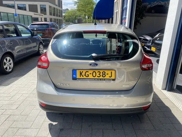 Ford Focus 1.0 Trend 2016 Benzine 4