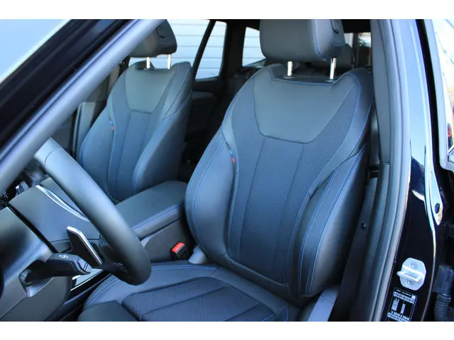 BMW X3 xDrive 30e m Sport 2021 Hybride Benzine 3